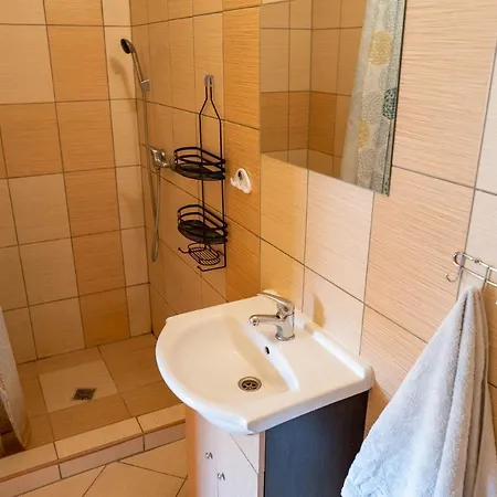 Na Skraju Lasu *