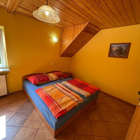 Na Skraju Lasu Habitación en casa particular *